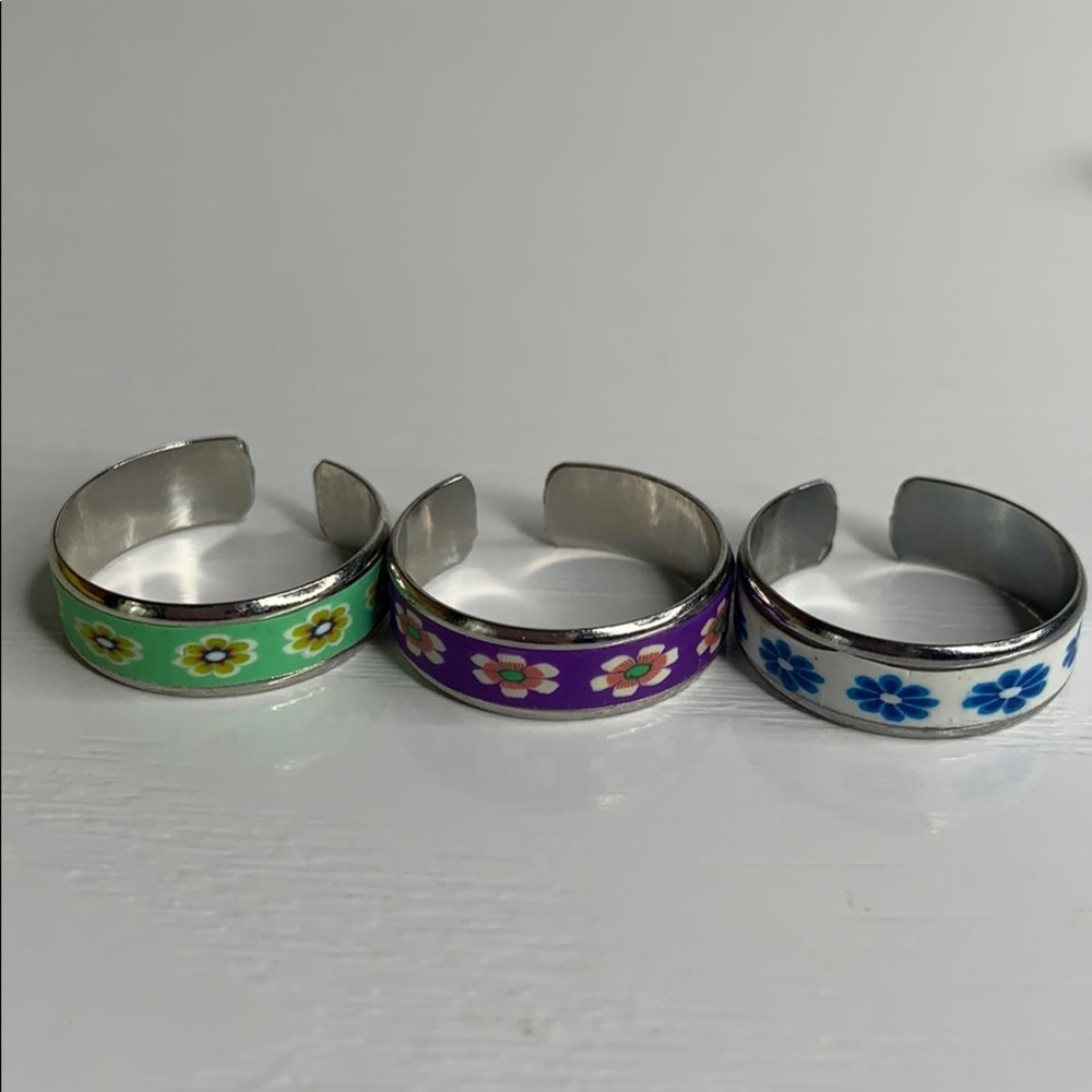 Toe Ring lot of 8 silvertone fashion
